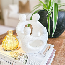 Circle of Friends / Family Sculpture