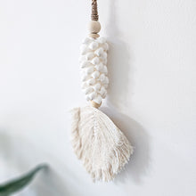 Zaya Shell & Macrame Leaf Tassel