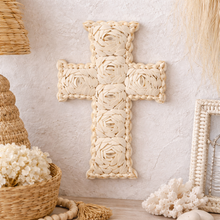 Avela Shell Cross