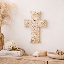 Avela Shell Cross
